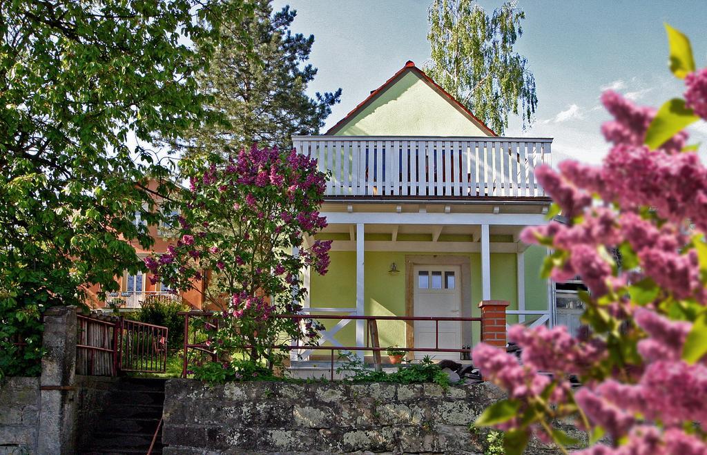 Villa Kleines Haeuschen - Ferien In Cossebaude à Dresde Extérieur photo